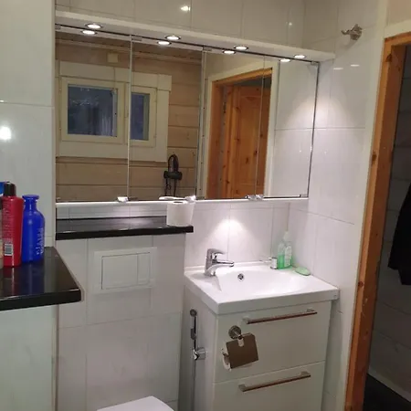 Sammalkalliontie 83 Alpesi faház *